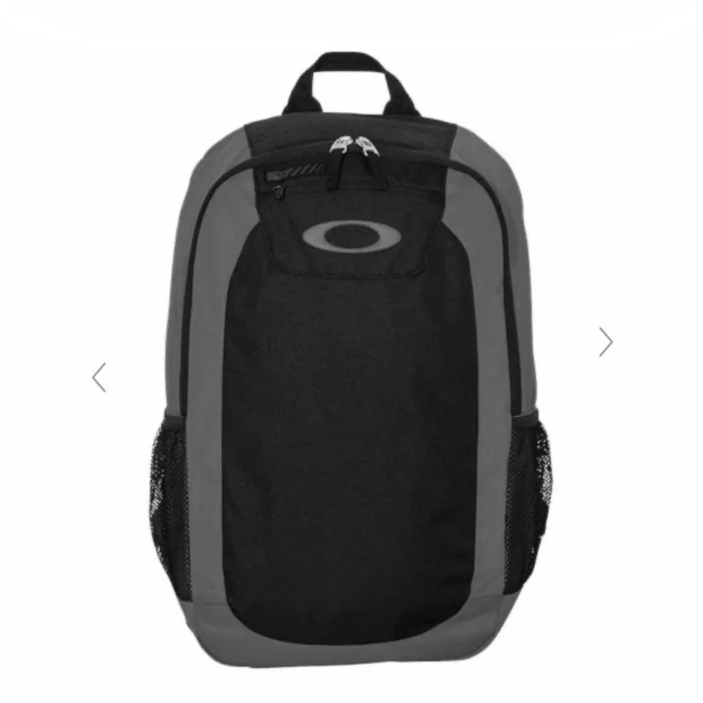 Oakley Men's Backpack in Black and Gray - Picture 1 of 5